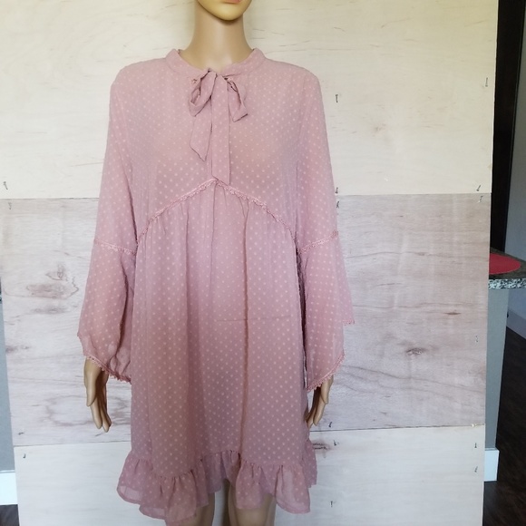 Chelsea & Violet Dresses & Skirts - ⬇️ Chelsea & Violet Sheer Boho Mauve Crochet Dress